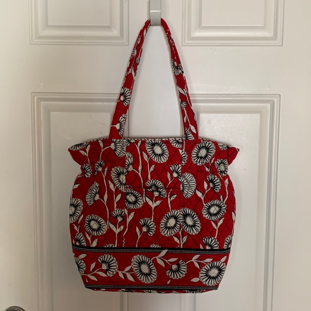 Vera Bradley Deco Daisy satchel